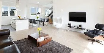 ***** Aparthotel The Red Apartments Duesseldorf Germany